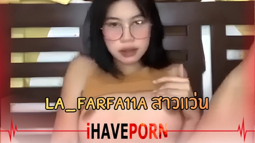โชว์หีตัวเอง แก้เงี่ยนเดี่ยว เสียวซ่านทั่วตัว เบ็ดหีรัว ห้องนอนมืด